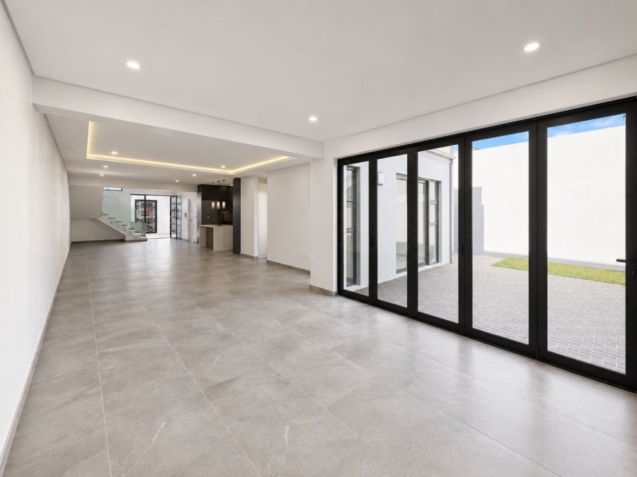 4 Bedroom Property for Sale in Sandown Western Cape